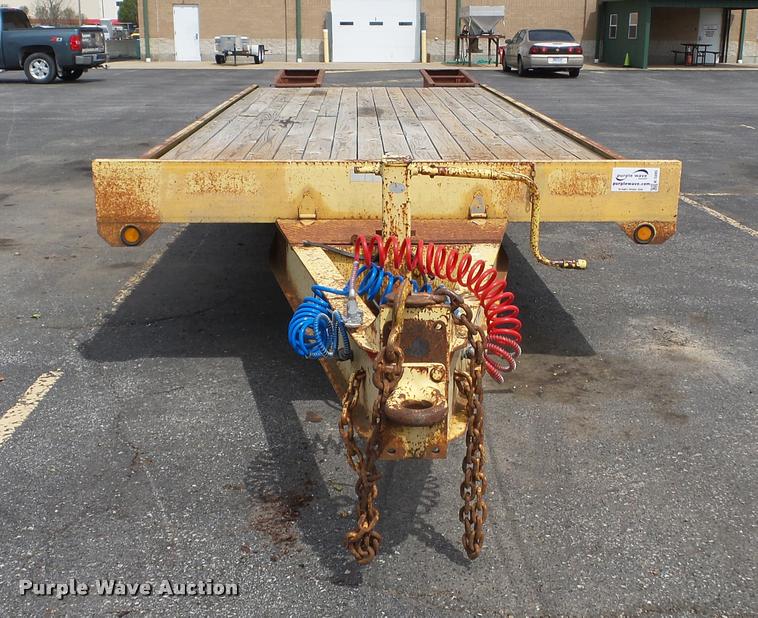 image for item K3285 1997 Towmaster 0020 equipment trailer