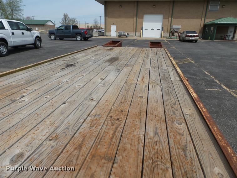 image for item K3285 1997 Towmaster 0020 equipment trailer