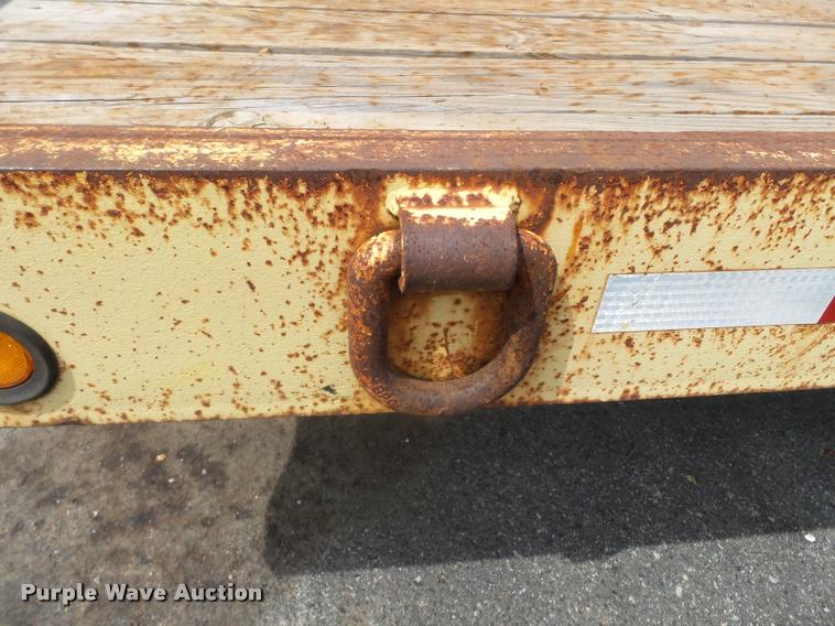 image for item K3285 1997 Towmaster 0020 equipment trailer