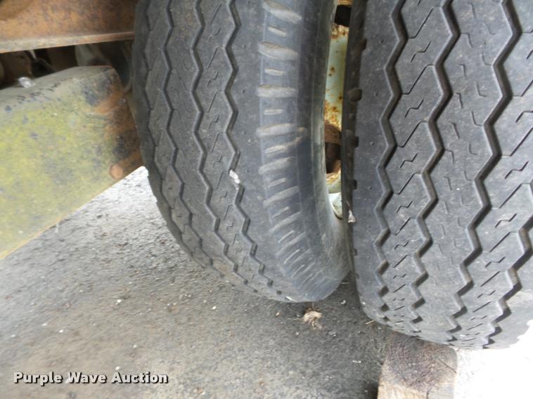 image for item K3285 1997 Towmaster 0020 equipment trailer