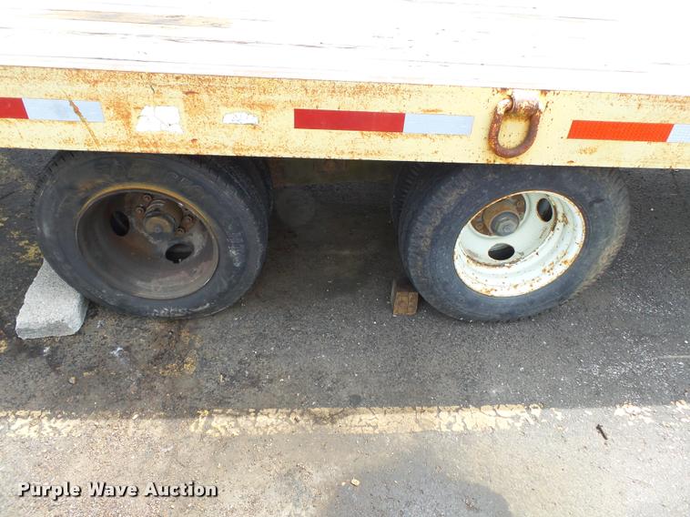 image for item K3285 1997 Towmaster 0020 equipment trailer
