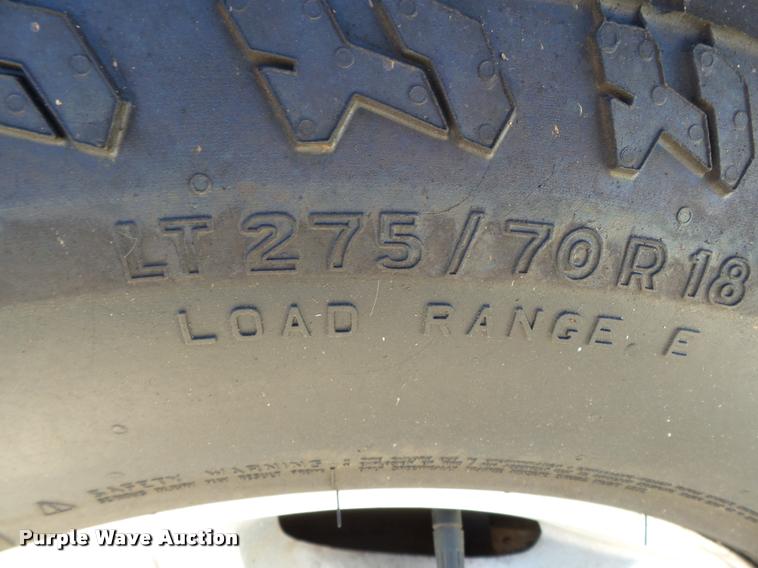 image for item K3290 2007 Ford F350 Super Duty Crew Cab flatbed  pickup truck