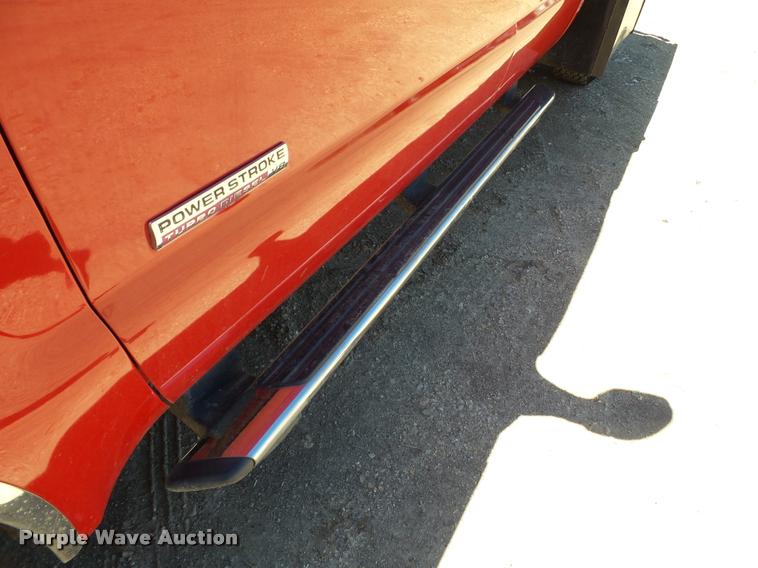 image for item K3290 2007 Ford F350 Super Duty Crew Cab flatbed  pickup truck