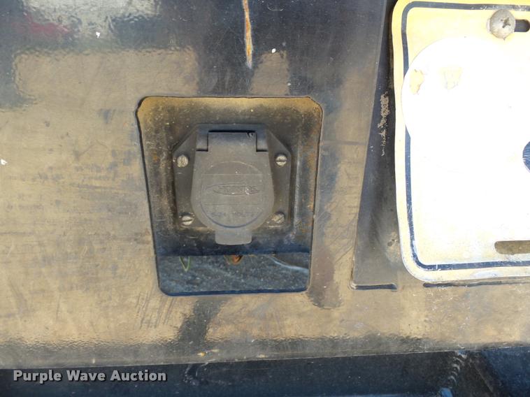 image for item K3290 2007 Ford F350 Super Duty Crew Cab flatbed  pickup truck