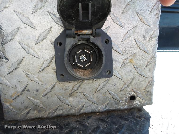 image for item K3290 2007 Ford F350 Super Duty Crew Cab flatbed  pickup truck