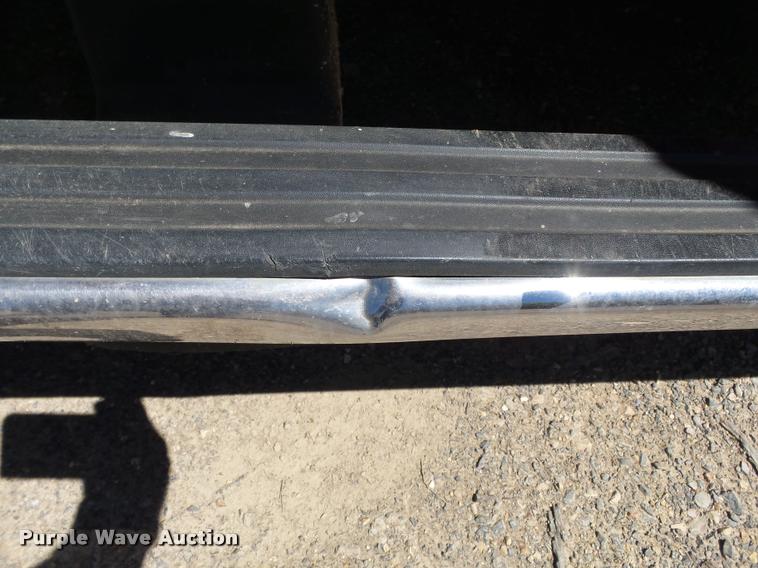 image for item K3290 2007 Ford F350 Super Duty Crew Cab flatbed  pickup truck