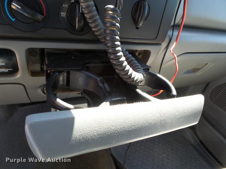 image for item K3290 2007 Ford F350 Super Duty Crew Cab flatbed  pickup truck