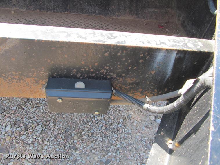 image for item K4917 2004 H&H CZAT16L equipment trailer