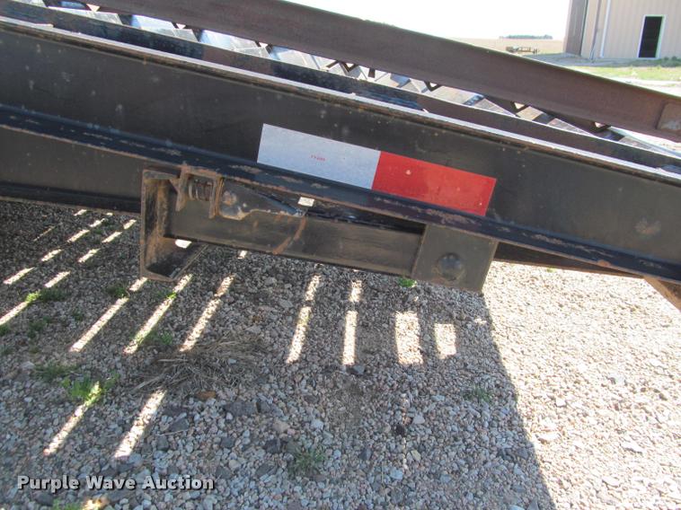 image for item K4917 2004 H&H CZAT16L equipment trailer
