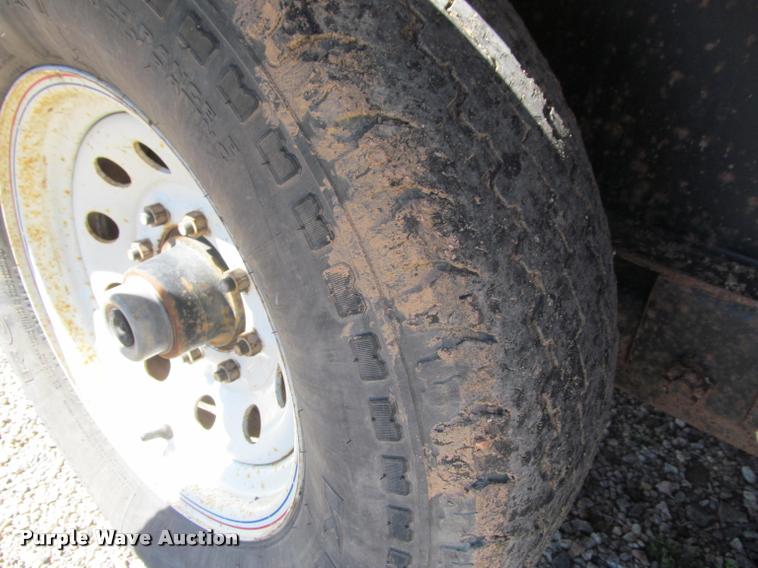 image for item K4917 2004 H&H CZAT16L equipment trailer