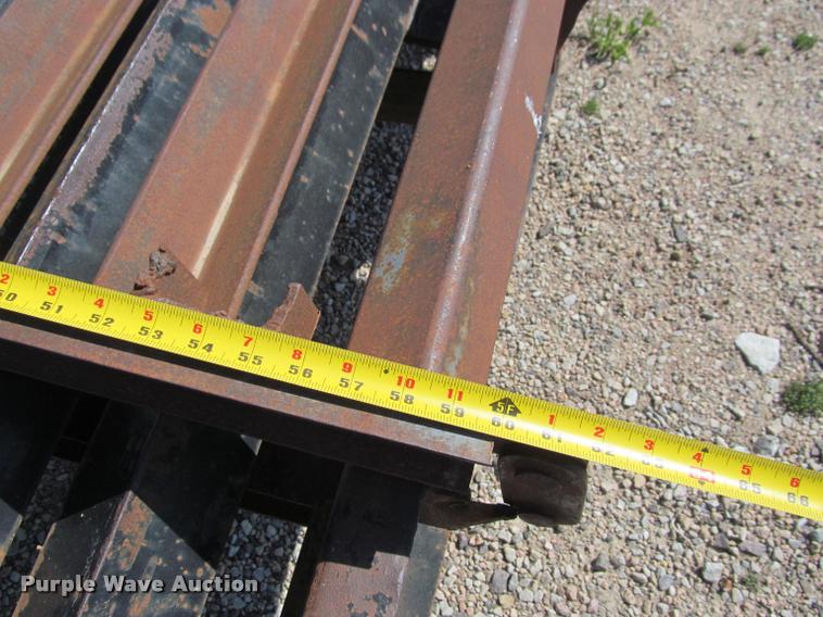 image for item K4917 2004 H&H CZAT16L equipment trailer