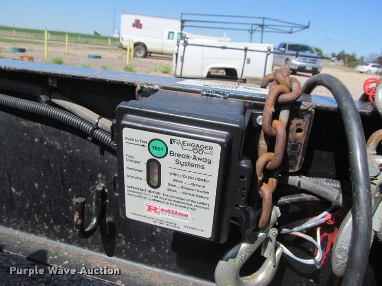 image for item K4917 2004 H&H CZAT16L equipment trailer