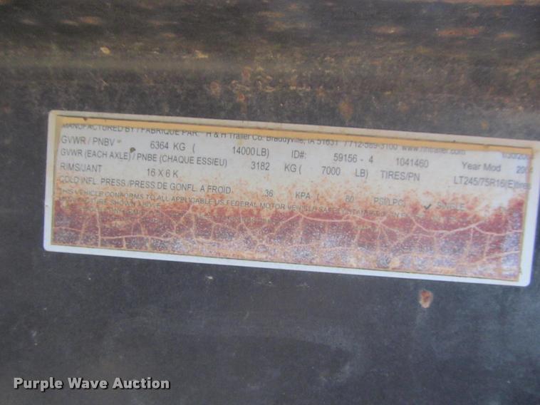 image for item K4917 2004 H&H CZAT16L equipment trailer