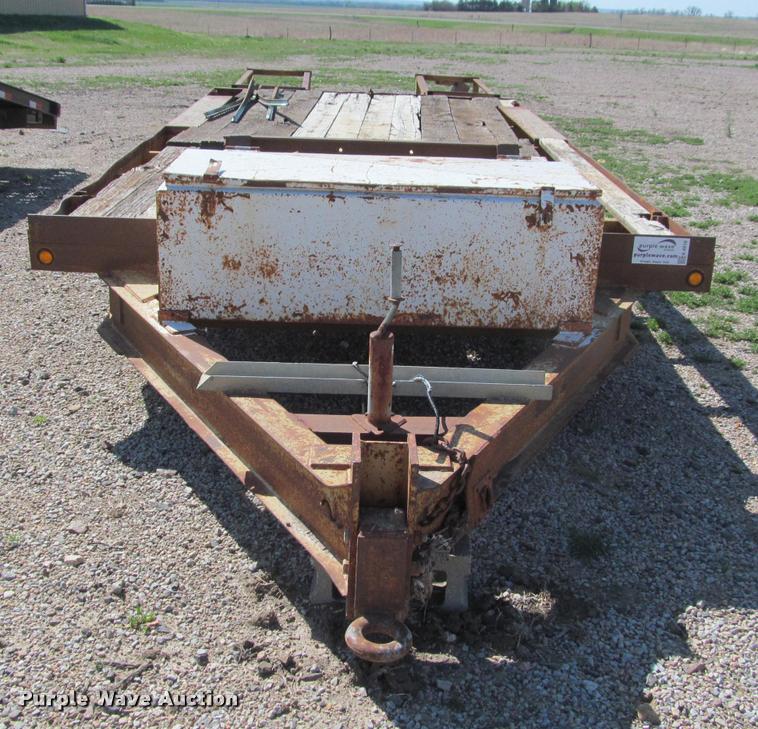 image for item K4918 1976 Hercules equipment trailer