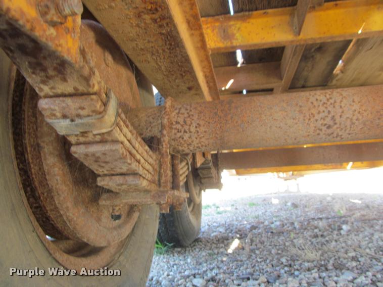 image for item K4918 1976 Hercules equipment trailer