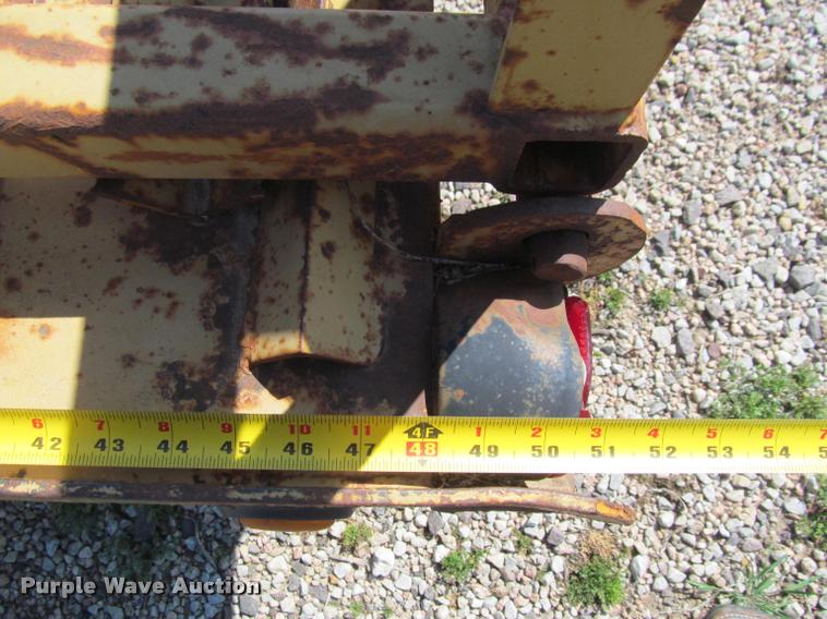 image for item K4918 1976 Hercules equipment trailer