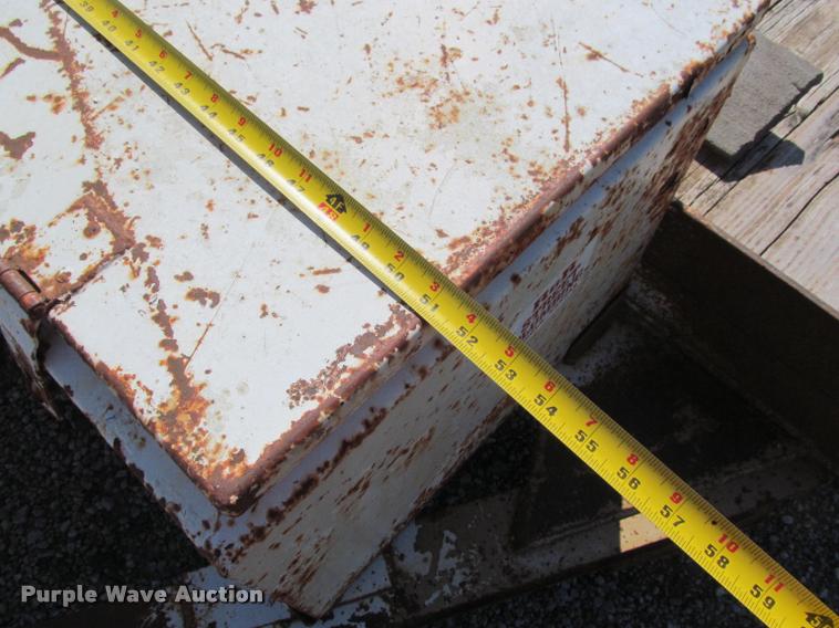 image for item K4918 1976 Hercules equipment trailer