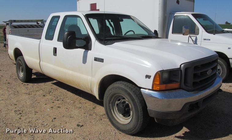 image for item K4923 2001 Ford F250 Super Duty XL SuperCab pickup truck
