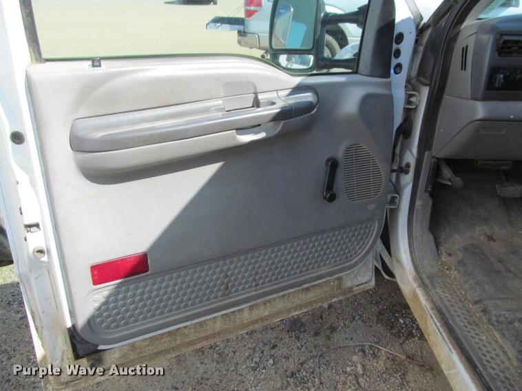 image for item K4923 2001 Ford F250 Super Duty XL SuperCab pickup truck