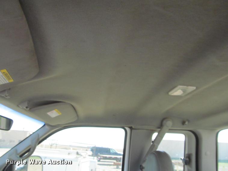 image for item K4923 2001 Ford F250 Super Duty XL SuperCab pickup truck