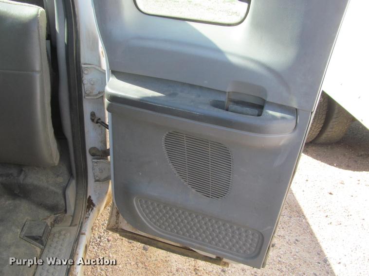 image for item K4923 2001 Ford F250 Super Duty XL SuperCab pickup truck