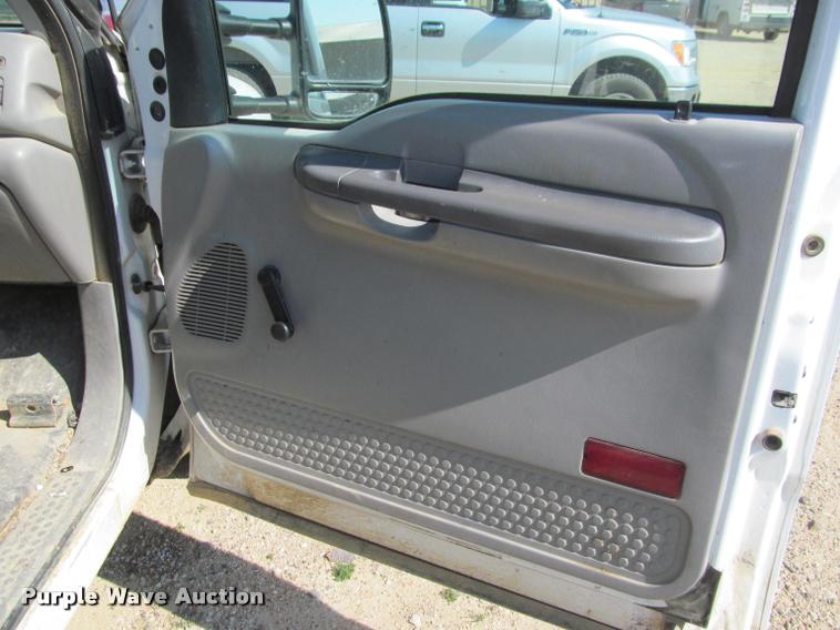 image for item K4923 2001 Ford F250 Super Duty XL SuperCab pickup truck