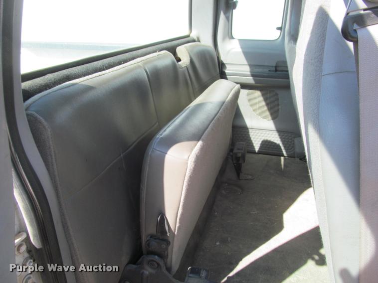 image for item K4923 2001 Ford F250 Super Duty XL SuperCab pickup truck