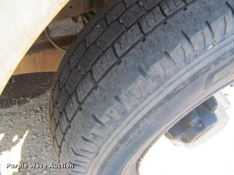 image for item K4923 2001 Ford F250 Super Duty XL SuperCab pickup truck