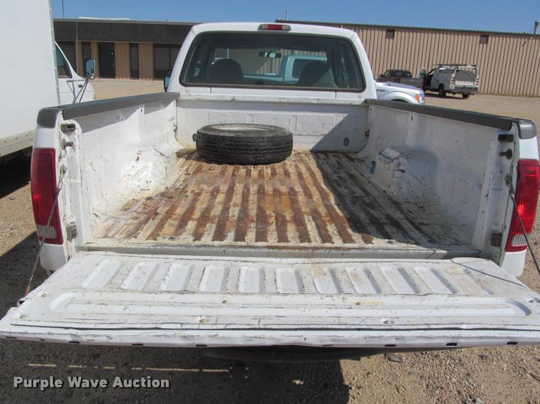 image for item K4923 2001 Ford F250 Super Duty XL SuperCab pickup truck