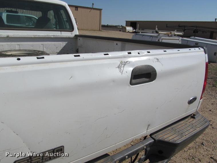 image for item K4923 2001 Ford F250 Super Duty XL SuperCab pickup truck