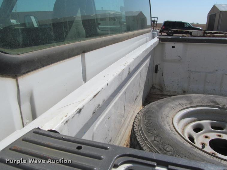 image for item K4923 2001 Ford F250 Super Duty XL SuperCab pickup truck