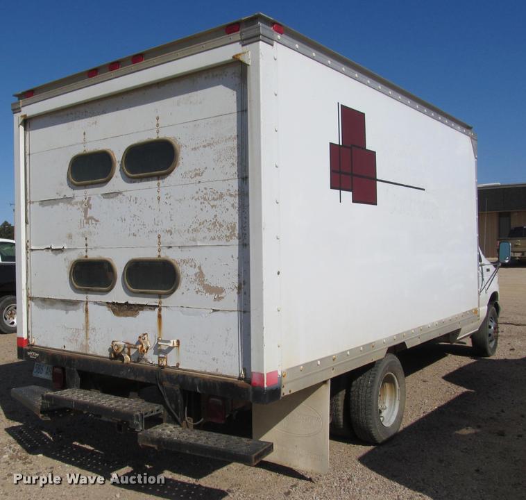 image for item K4924 1998 Ford Econoline E350 box truck