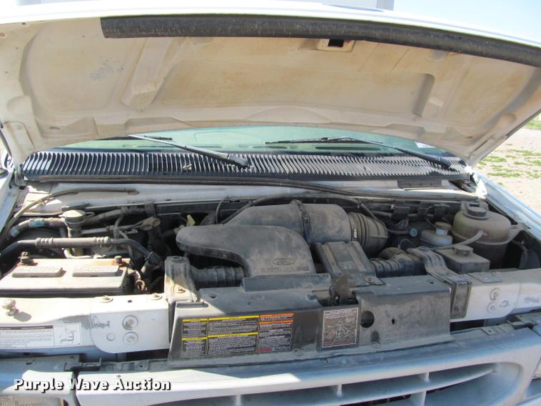 image for item K4924 1998 Ford Econoline E350 box truck