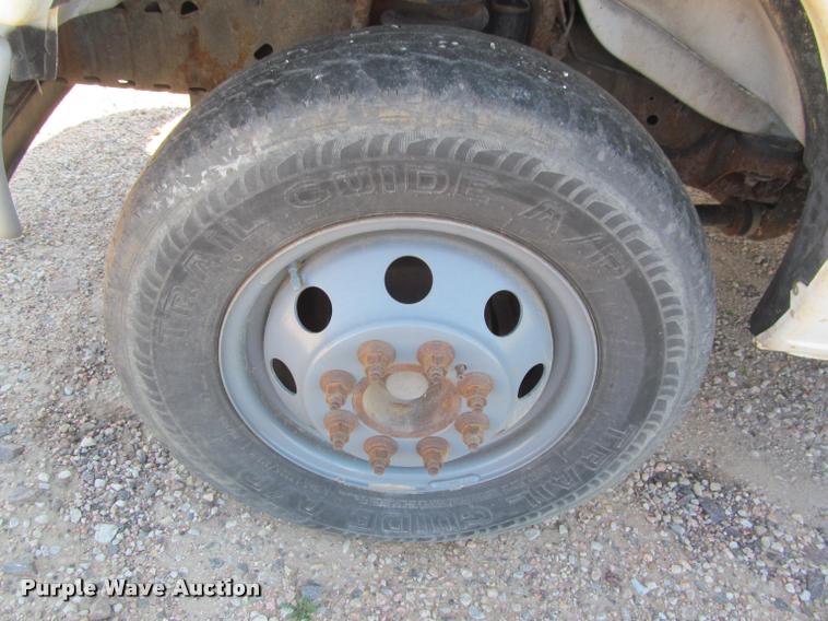 image for item K4924 1998 Ford Econoline E350 box truck