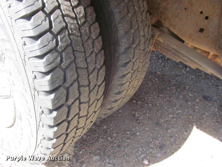 image for item K4924 1998 Ford Econoline E350 box truck