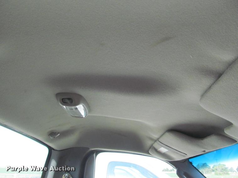 image for item K4925 2003 Ford F150 XL pickup truck