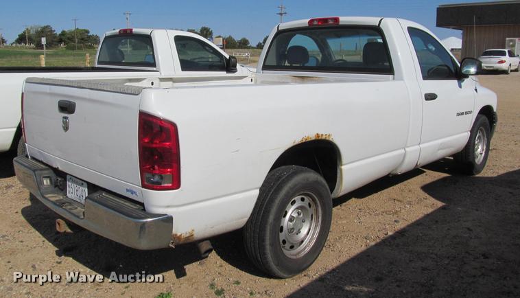 image for item K4926 2005 Dodge Ram 1500 pickup truck