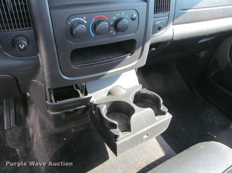 image for item K4926 2005 Dodge Ram 1500 pickup truck