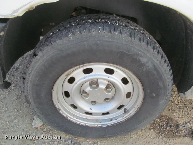 image for item K4926 2005 Dodge Ram 1500 pickup truck