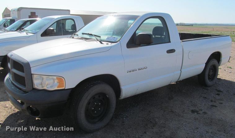 image for item K4927 2004 Dodge Ram 1500 pickup truck