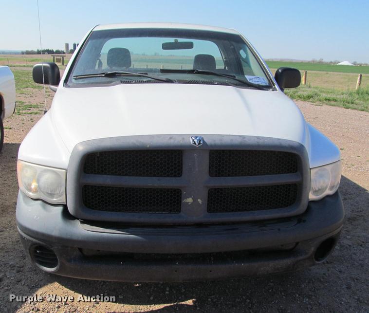 image for item K4927 2004 Dodge Ram 1500 pickup truck