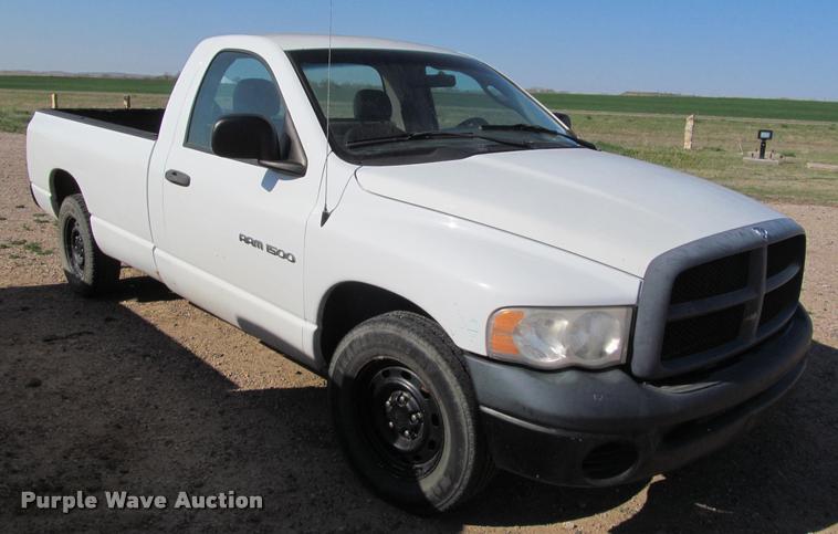 image for item K4927 2004 Dodge Ram 1500 pickup truck