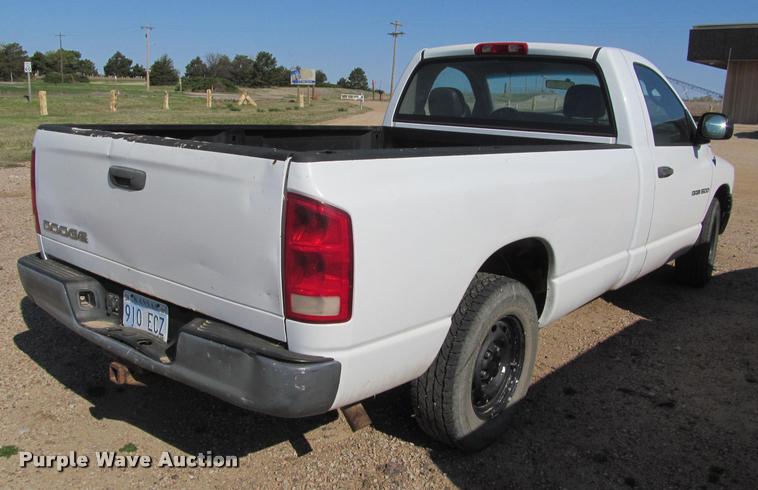 image for item K4927 2004 Dodge Ram 1500 pickup truck