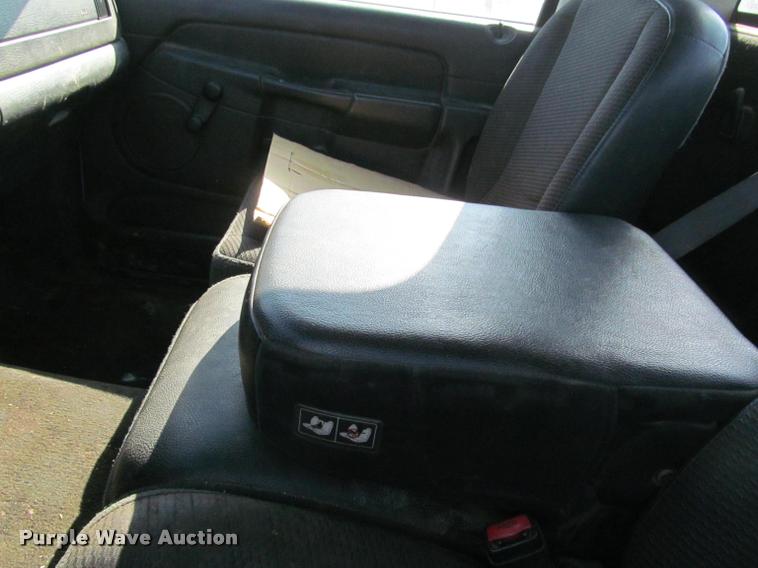 image for item K4927 2004 Dodge Ram 1500 pickup truck