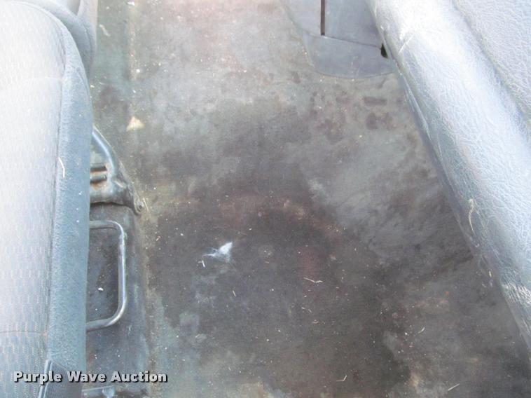 image for item K4927 2004 Dodge Ram 1500 pickup truck