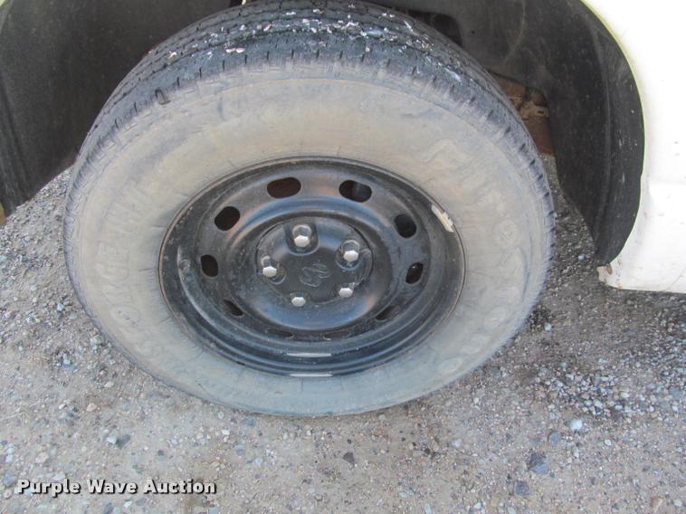 image for item K4927 2004 Dodge Ram 1500 pickup truck