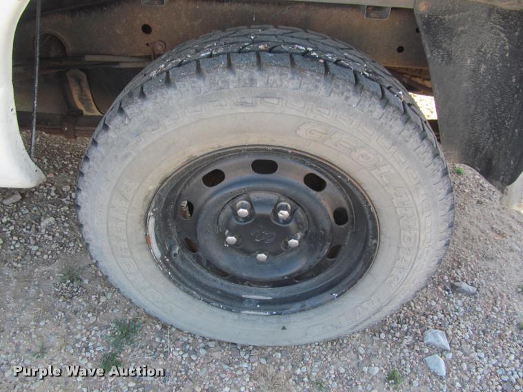 image for item K4927 2004 Dodge Ram 1500 pickup truck