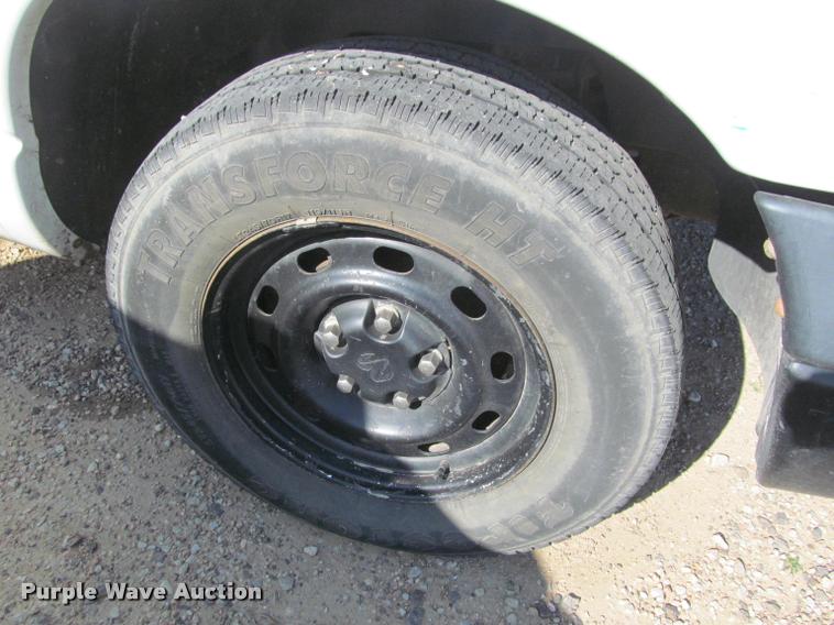 image for item K4927 2004 Dodge Ram 1500 pickup truck