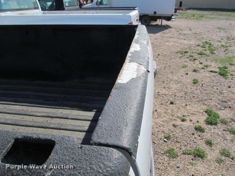 image for item K4927 2004 Dodge Ram 1500 pickup truck