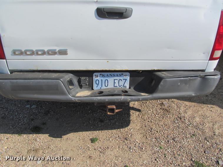 image for item K4927 2004 Dodge Ram 1500 pickup truck